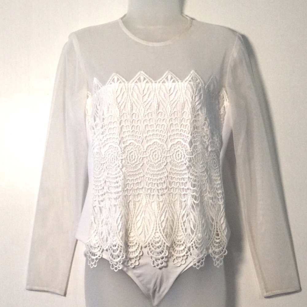 JR NITES, White Lace-Front Long Sleeve Top